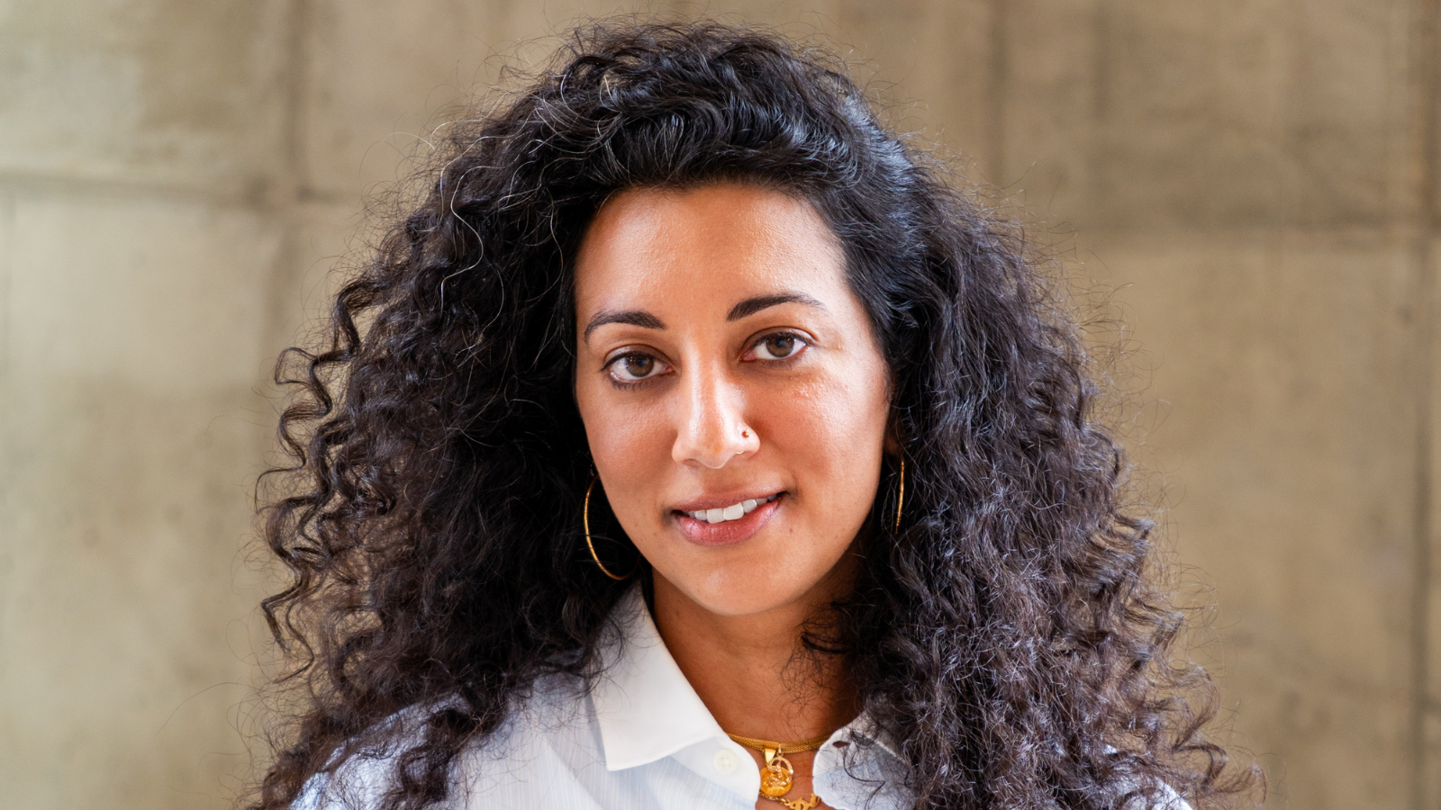 Headshot of Diya Vij